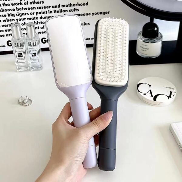 Self-Cleaning Hairbrush – Easy Twist-to-Clean Design - Image 4